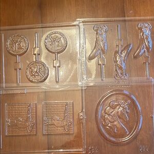 4 chocolate molds